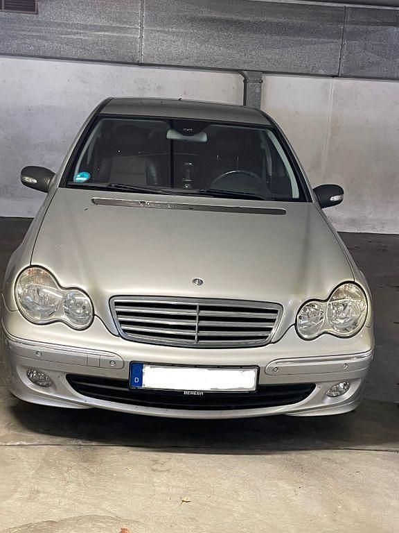 Gebraucht 2004 Mercedes C180 Classic Limousine | 1.600 € (Superpreis) - Bild 1/2