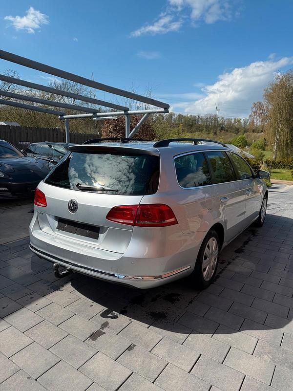 Second-hand VW Passat 122 CP (89 kW) 2013 Argintiu Break