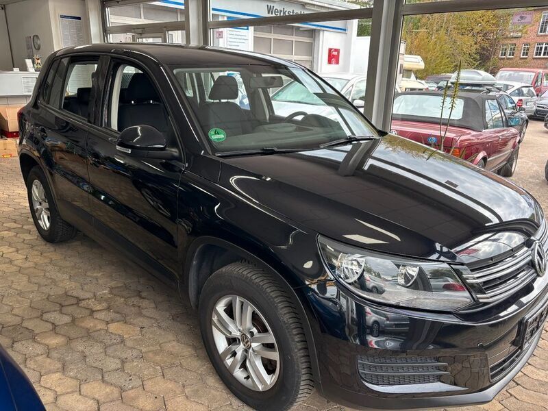 Schwarz Gebraucht 2012 VW Tiguan Trendline SUV | 8.490 € (Guter Preis) - Bild 1/4