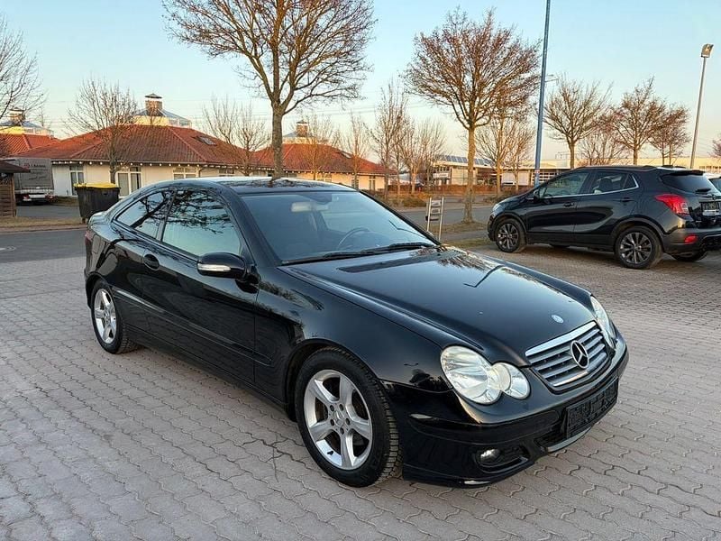 Gebraucht Mercedes C180 143 PS (105 kW) 2007 Schwarz