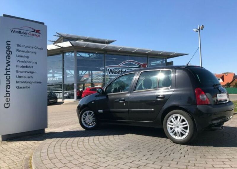 Gebraucht Renault Clio II Initiale 107 PS (78 kW) 2003 Schwarz Kleinwagen
