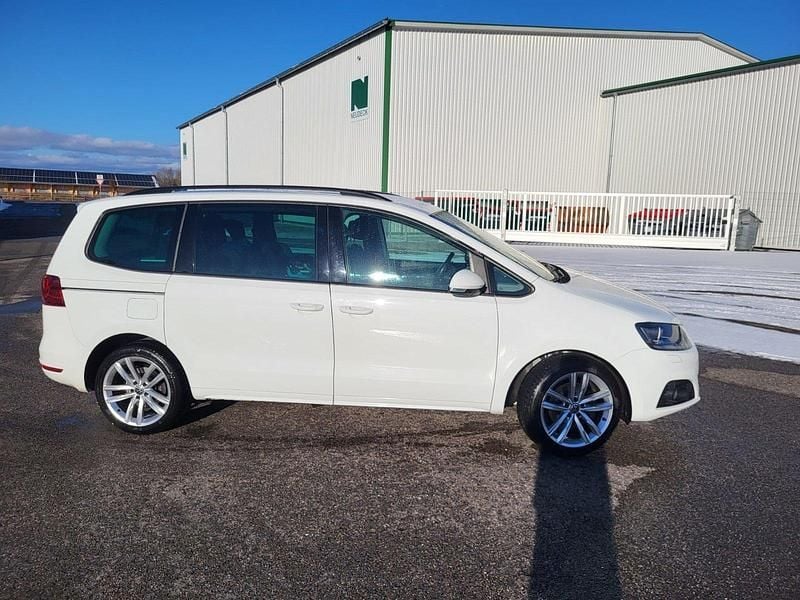 Gebraucht Seat Alhambra 150 PS (110 kW) 2019 Weiß Van / Kleinbus