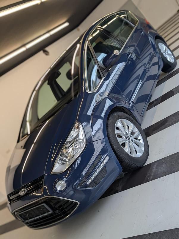 Gebraucht Ford S-MAX S 140 PS (102 kW) 2012 Blau Van / Kleinbus