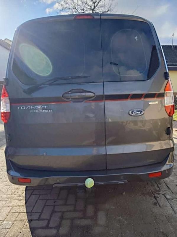 Gebraucht Ford Transit Trend 101 PS (74 kW) 2018 Grau Van