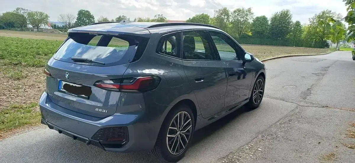 Gebraucht BMW 223 Active Tourer M Sport 218 PS (160 kW) 2024 Grau Van / Kleinbus