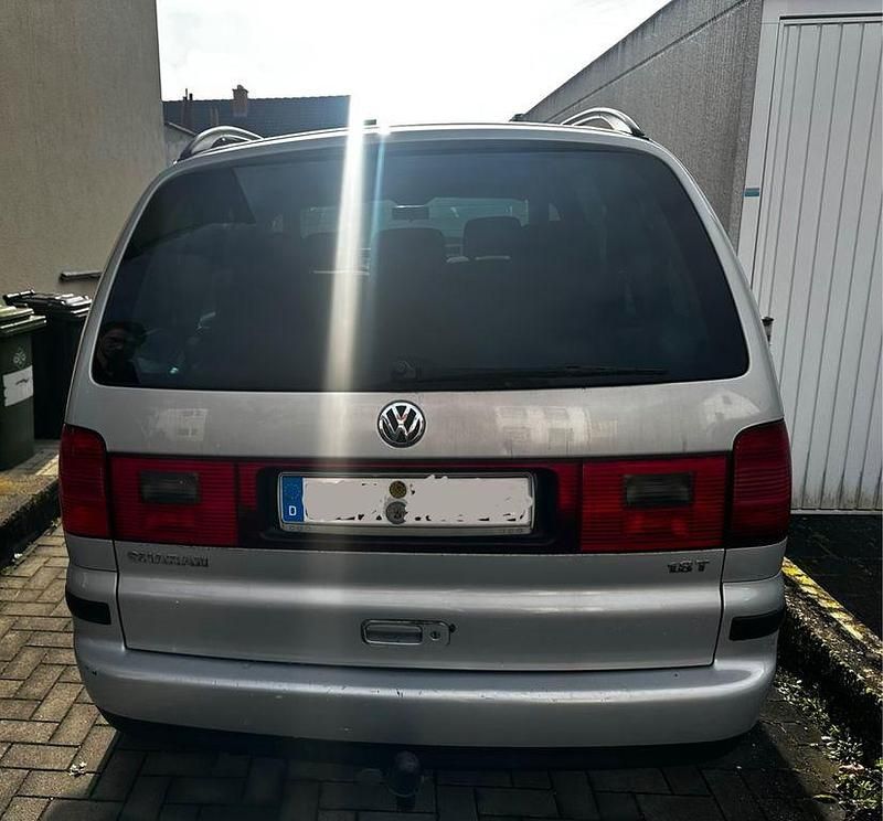 Gebraucht VW Sharan Basis 150 PS (110 kW) 2000 Grau Van / Kleinbus