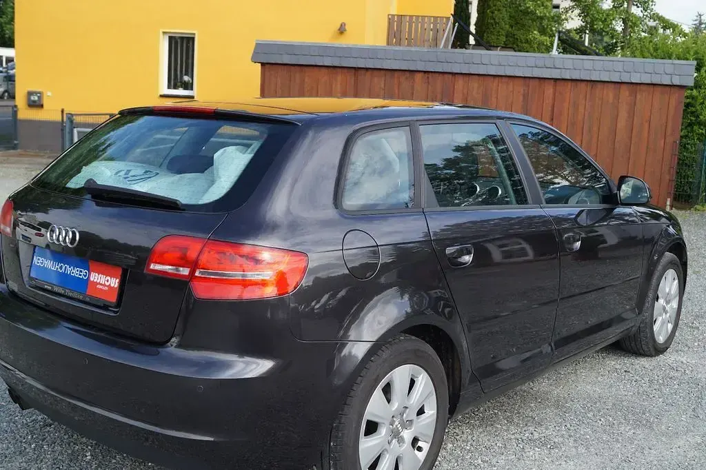 Gebraucht Audi A3 Attraction 125 PS (91 kW) 2009 Grau Kleinwagen