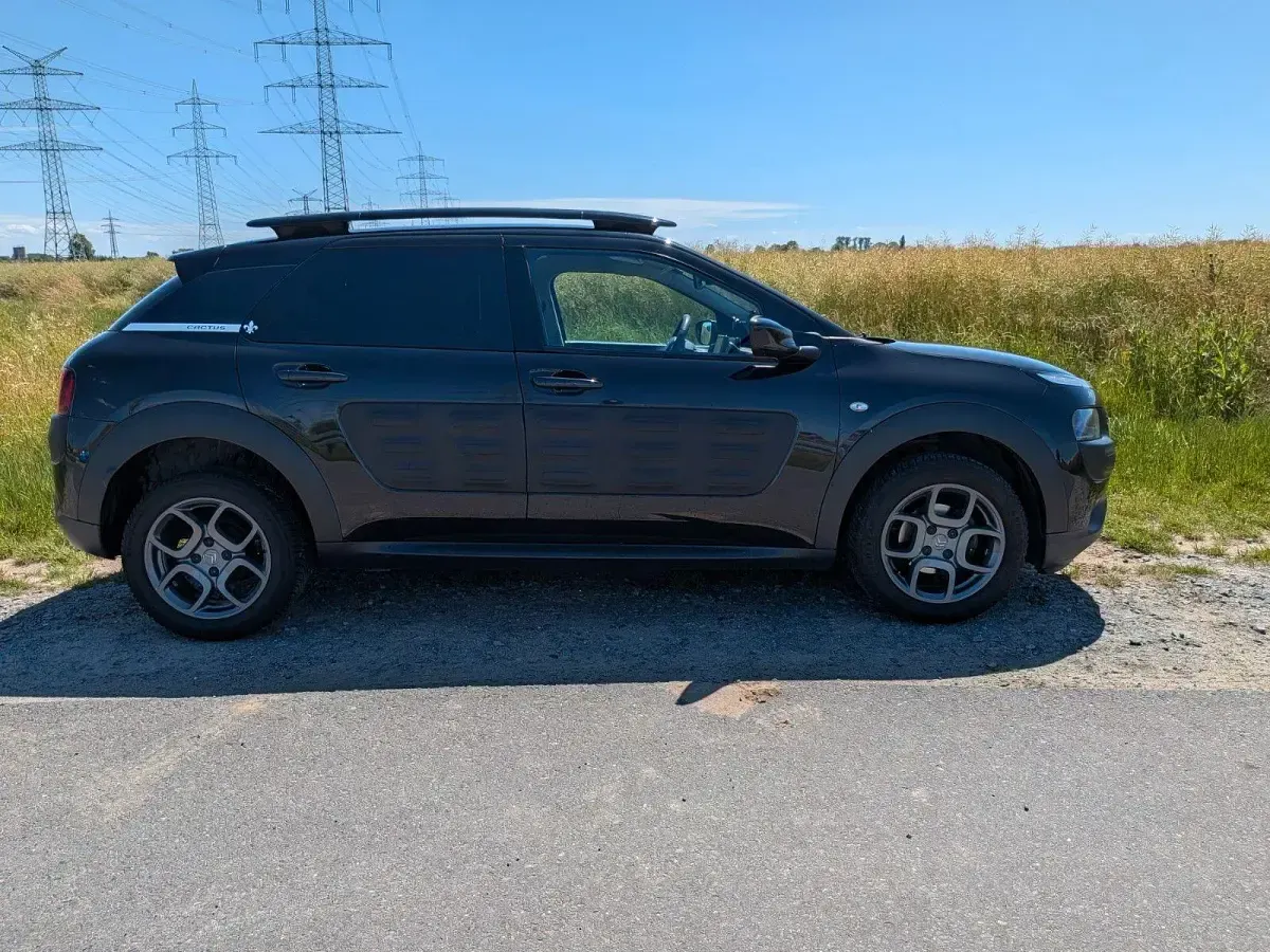 Gebraucht Citroën C4 PureTech 110 PS (80 kW) 2017 Schwarz Limousine
