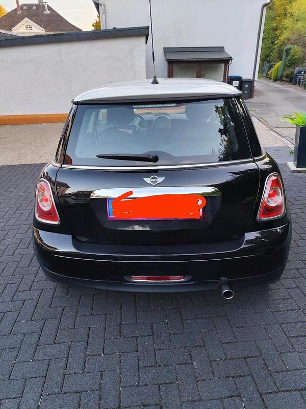 Schwarz Gebraucht 2012 Mini ONE Kleinwagen | 6.300 € (Etwas zu teuer) - Bild 1/4