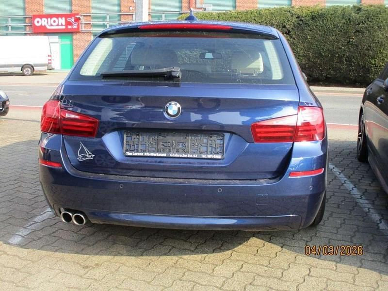 Gebraucht BMW 520 190 PS (139 kW) 2017 Mediterranblau metallic Kombi