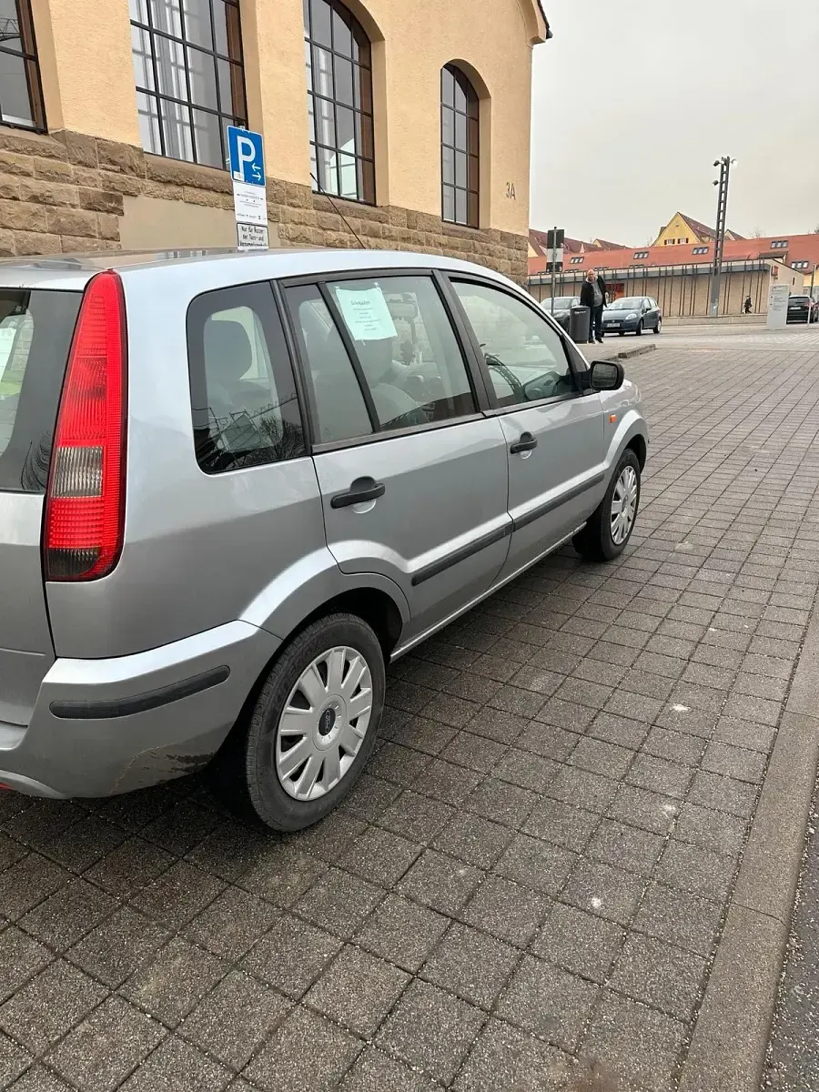 Gebraucht Ford Fusion 80 PS (58 kW) 2005 Grau Kleinwagen