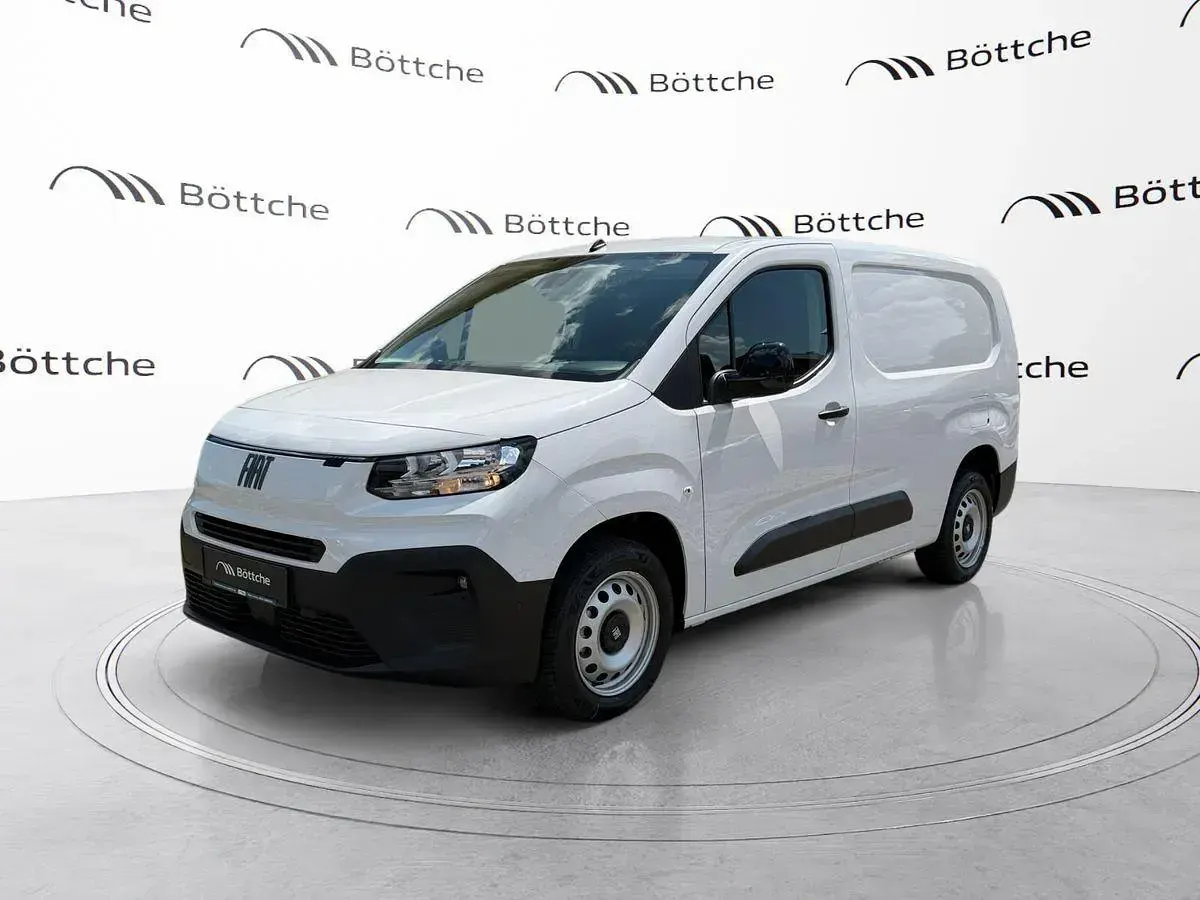 Neu Fiat Doblò 102 PS (75 kW) 2025 Andere Van / Kleinbus