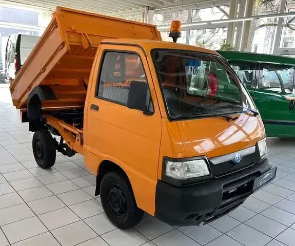 Gebraucht Piaggio Porter 65 PS (47 kW) 2008 Orange