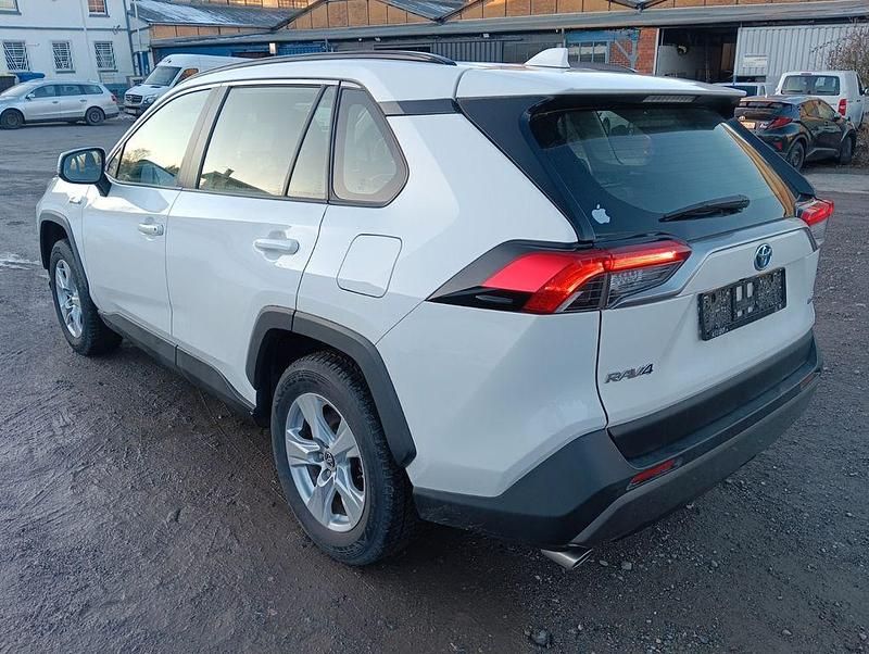 Gebraucht Toyota RAV4 Hybrid 218 PS (160 kW) 2021 Weiß SUV