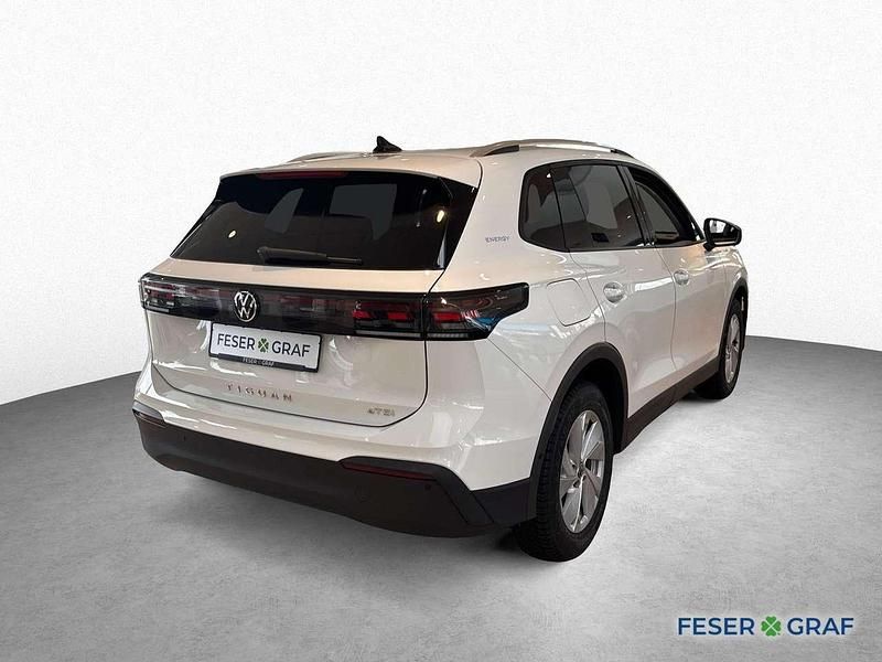 Neu VW Tiguan 150 PS (110 kW) 2026 Pure white uni SUV