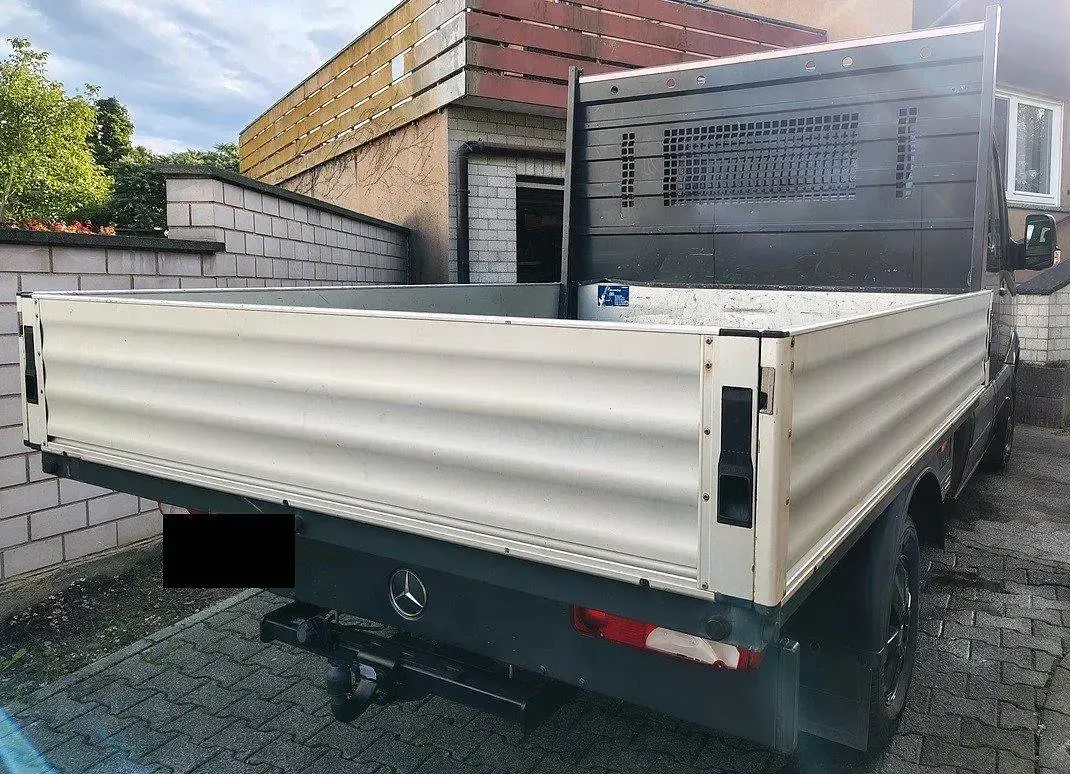 Używany Mercedes Sprinter 190 KM (139 kW) 2017 Andere farben