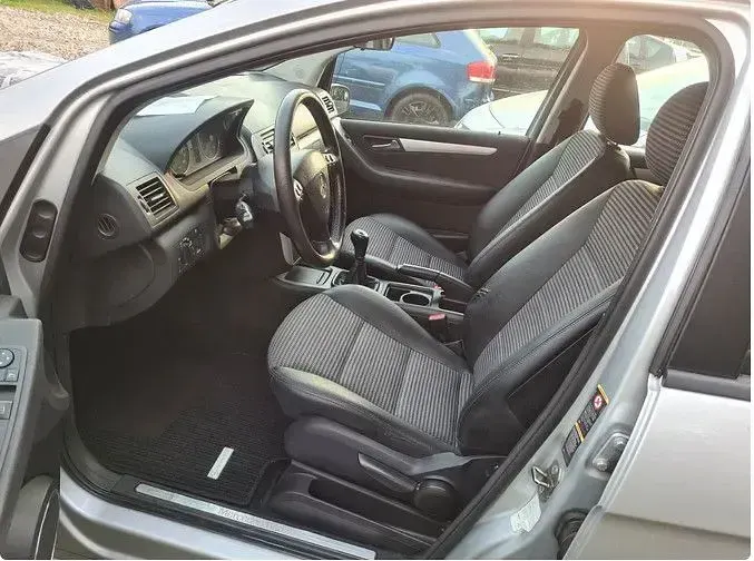 Gebraucht Mercedes A170 Avantgarde 116 PS (85 kW) 2004 Silber Limousine