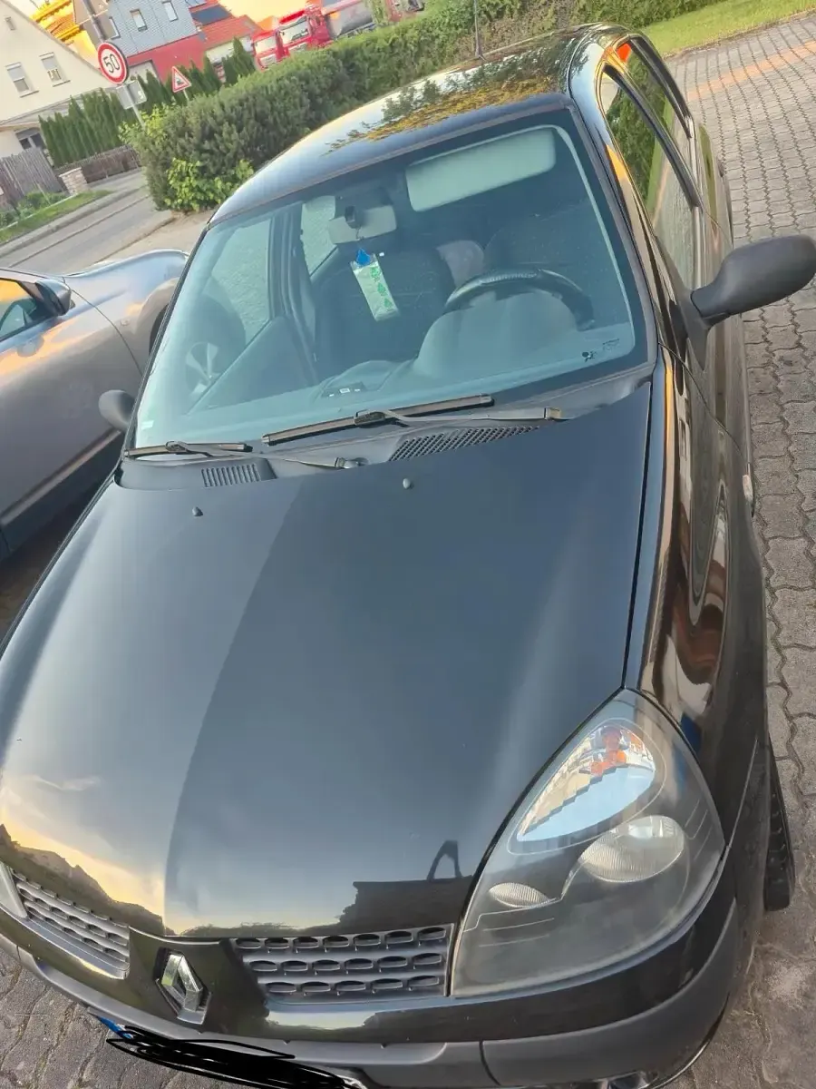 Gebraucht Renault Clio II 75 PS (55 kW) 2002 Schwarz Kleinwagen