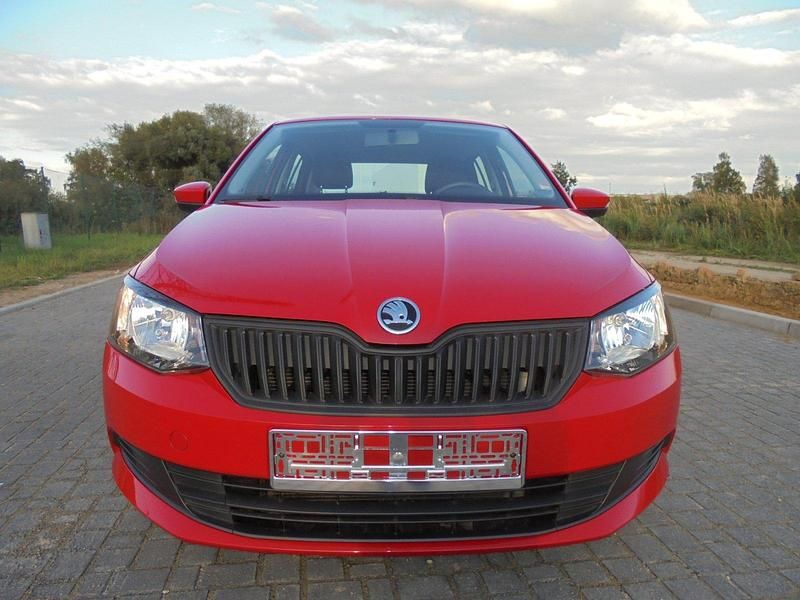 Gebraucht Skoda Fabia 60 PS (44 kW) 2015 Rot Kleinwagen
