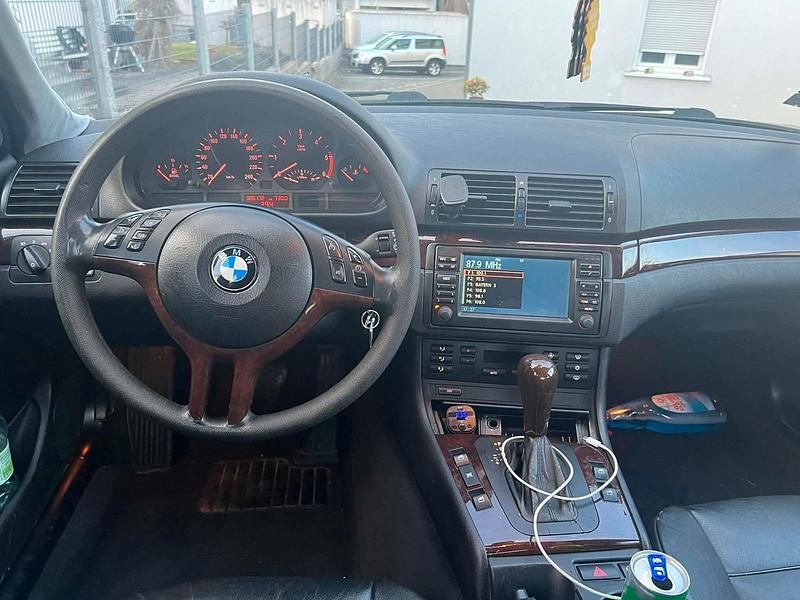 Gebraucht BMW 330 204 PS (150 kW) 2004 Grau Limousine