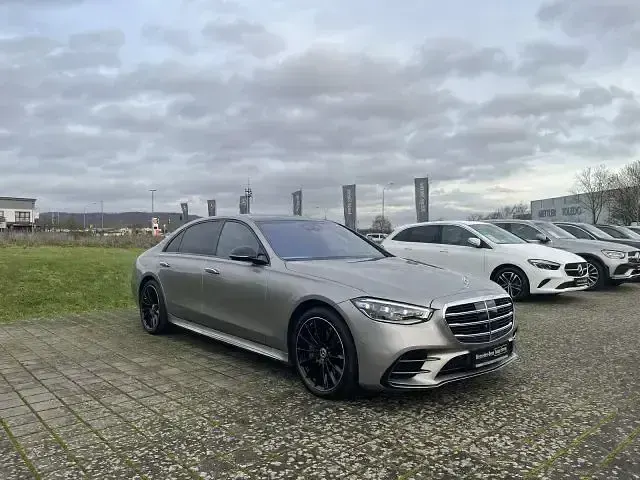 Gebraucht Mercedes S580 AMG 503 PS (369 kW) 2023 Mojavesilber Limousine