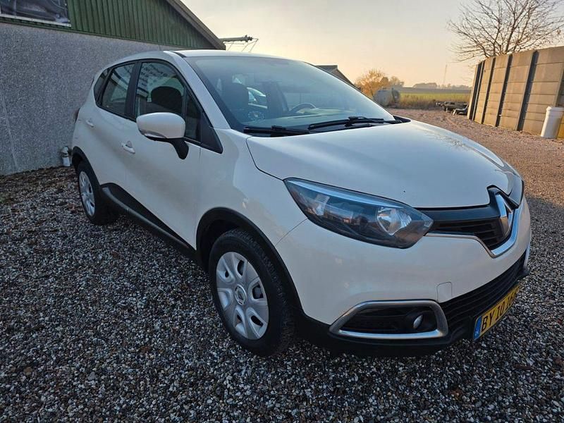 Gebraucht Renault Captur Dynamique 90 PS (66 kW) 2014 Braun SUV