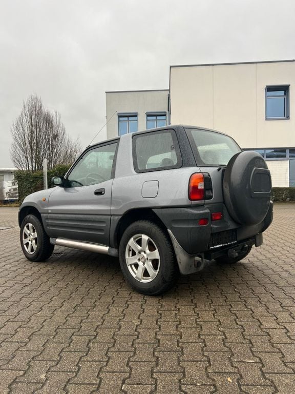 Gebraucht Toyota RAV4 129 PS (94 kW) 1996 Grau SUV