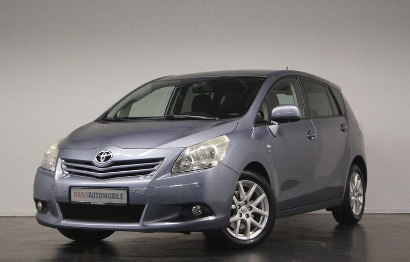 Gebraucht Toyota Verso Executive 150 PS (110 kW) 2010 Blau Van / Kleinbus