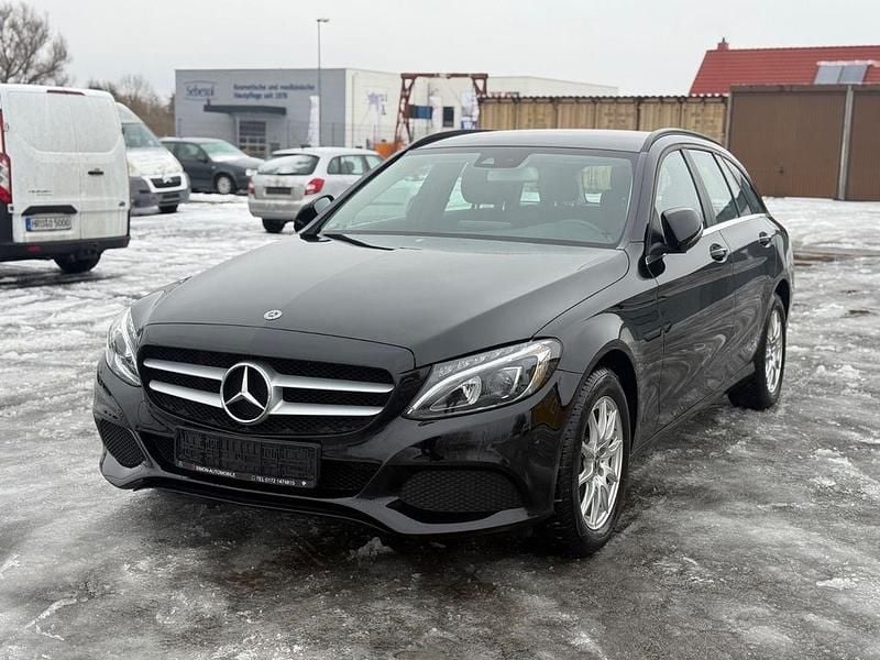 Gebraucht Mercedes C200 136 PS (100 kW) 2019 Schwarz Kombi