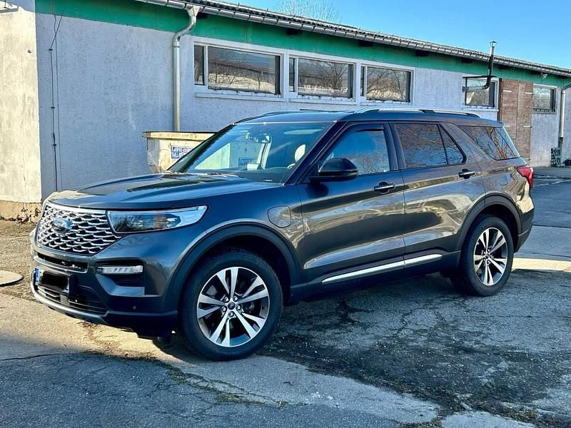 Grau Gebraucht 2020 Ford Explorer Platinum SUV | 42.900 € (Fairer Preis) - Bild 1/4