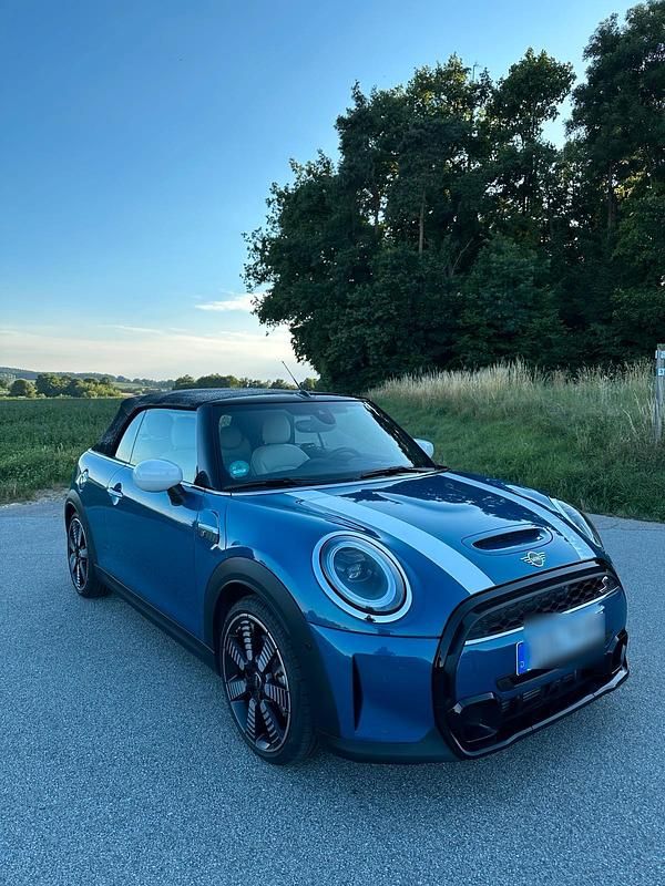 Blau Gebraucht 2024 Mini Cooper S Cabriolet Cabrio | 33.990 € (Fairer Preis) - Bild 1/4