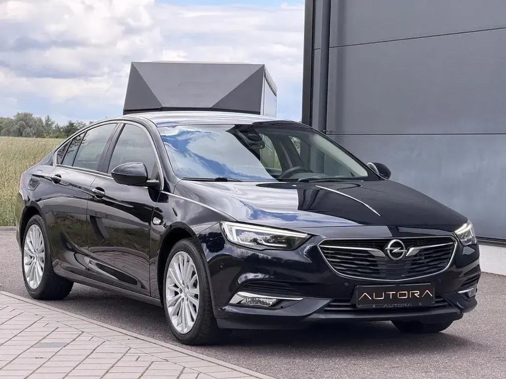 Gebraucht Opel Insignia Business Innovation 200 PS (147 kW) 2018 Schwarz Limousine