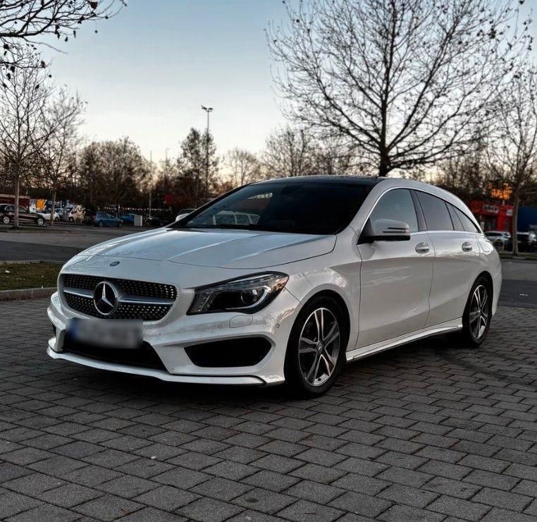 Weiß Gebraucht 2016 Mercedes CLA180 AMG line Limousine | 14.999 € (Superpreis) - Bild 1/4
