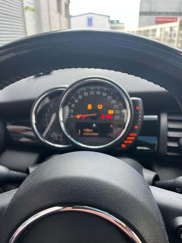 Gebraucht Mini Cooper 136 PS (100 kW) 2016 Rot Kleinwagen