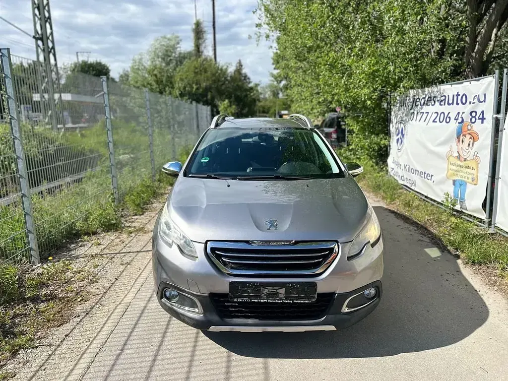 Gebraucht Peugeot 2008 Allure 120 PS (88 kW) 2014 Silber SUV