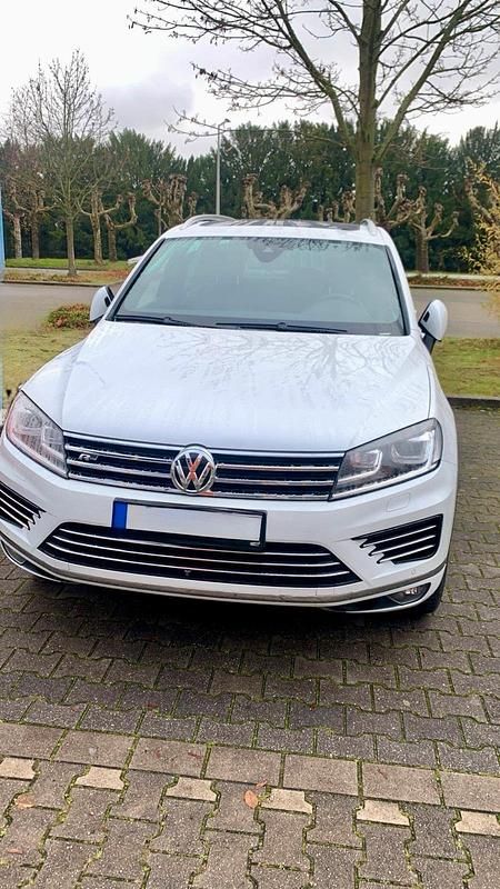 Weiß Gebraucht 2016 VW Touareg SUV | 25.000 € (Teuer) - Bild 1/4