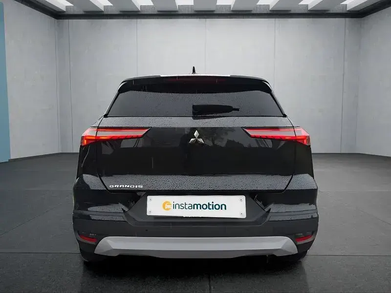 Gebraucht Mitsubishi Grandis 141 PS (103 kW) 2026 Schwarz SUV