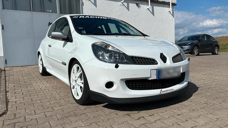 Weiß Gebraucht 2008 Renault Clio III R.S. Kleinwagen | 17.500 € - Bild 1/4