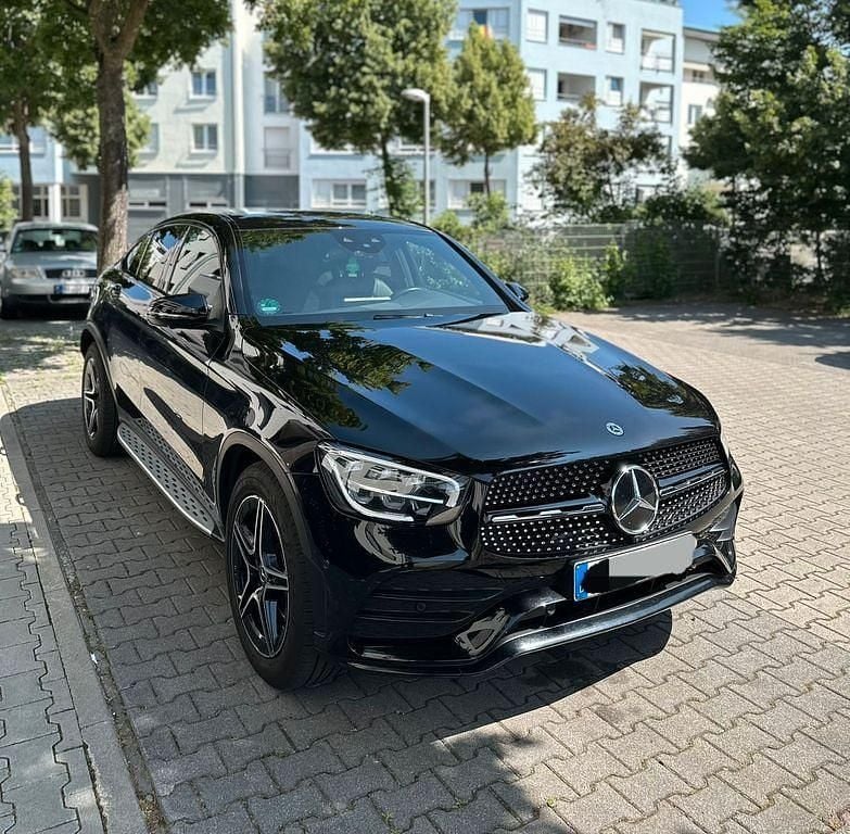 Schwarz Gebraucht 2021 Mercedes GLC220 Coupé | 44.300 € (Fairer Preis) - Bild 1/4