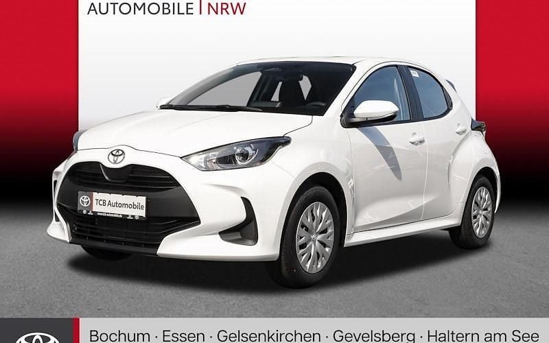 Weiß Neu 2025 Toyota Yaris Hybrid Business Edition Limousine | 24.989 € (Fairer Preis) - Bild 1/4