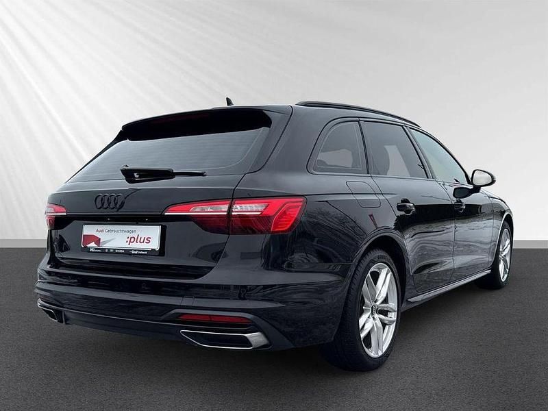 Gebraucht Audi A4 Advanced Plus 190 PS (139 kW) 2021 Mythosschwarz metallic Kombi