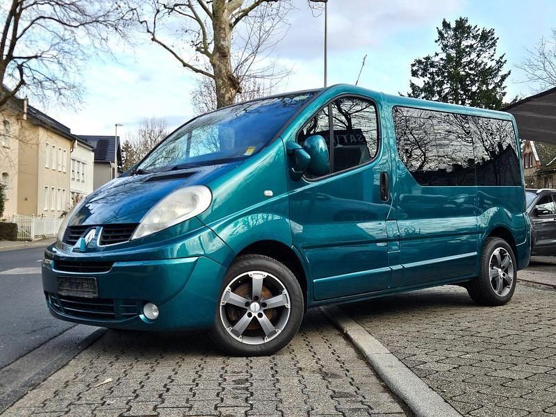 Gebraucht Renault Trafic Expression 114 PS (83 kW) 2008 Grün ocean Van / Kleinbus