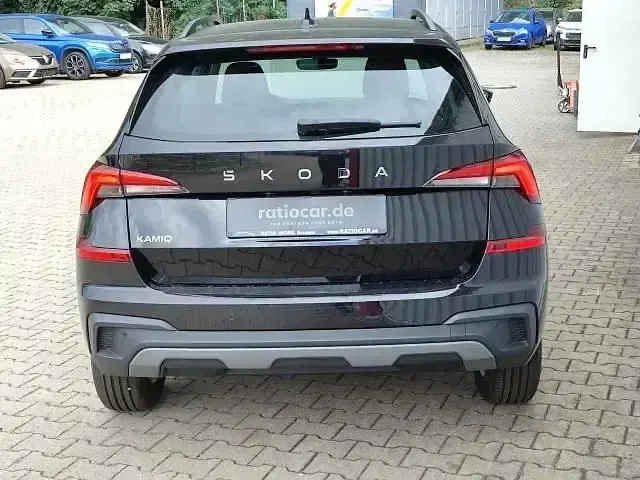 Neu Skoda Kamiq Selection 95 PS (69 kW) 2026 Schwarz SUV