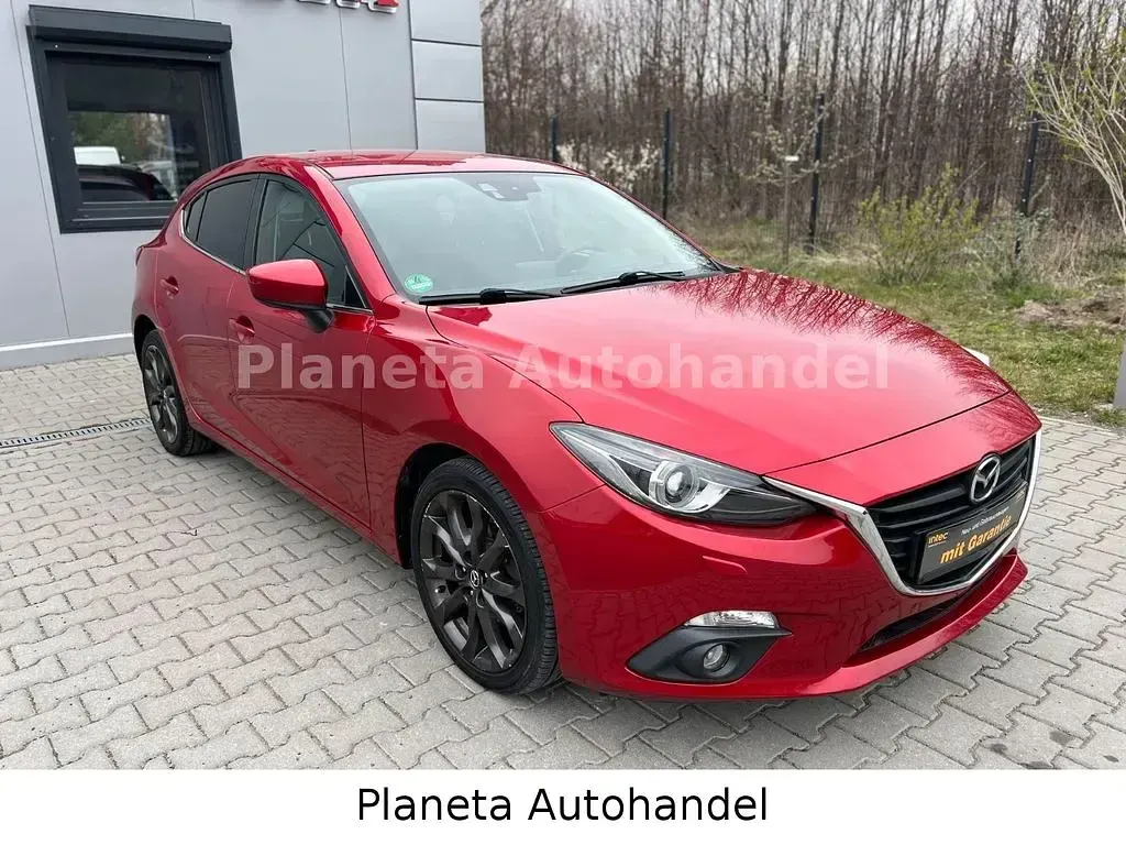 Gebraucht Mazda 3 Nakama 120 PS (88 kW) 2016 Rot Limousine