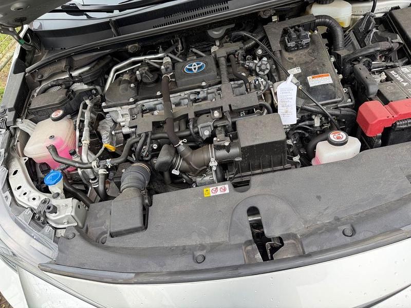 Gebraucht Toyota Corolla Team 98 PS (72 kW) 2022 Silber Limousine