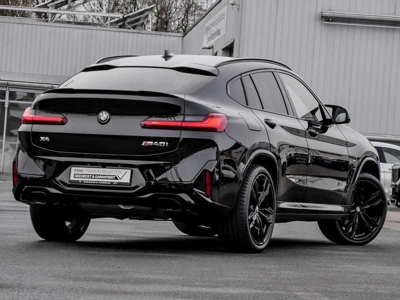 Gebraucht BMW X4 M M Sport 360 PS (264 kW) 2023 Black sapphire SUV