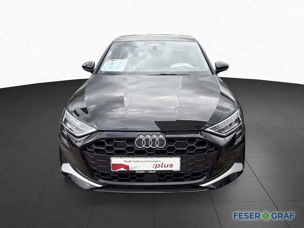 Gebraucht Audi A3 Comfort 150 PS (110 kW) 2025 Mythosschwarz metallic Limousine