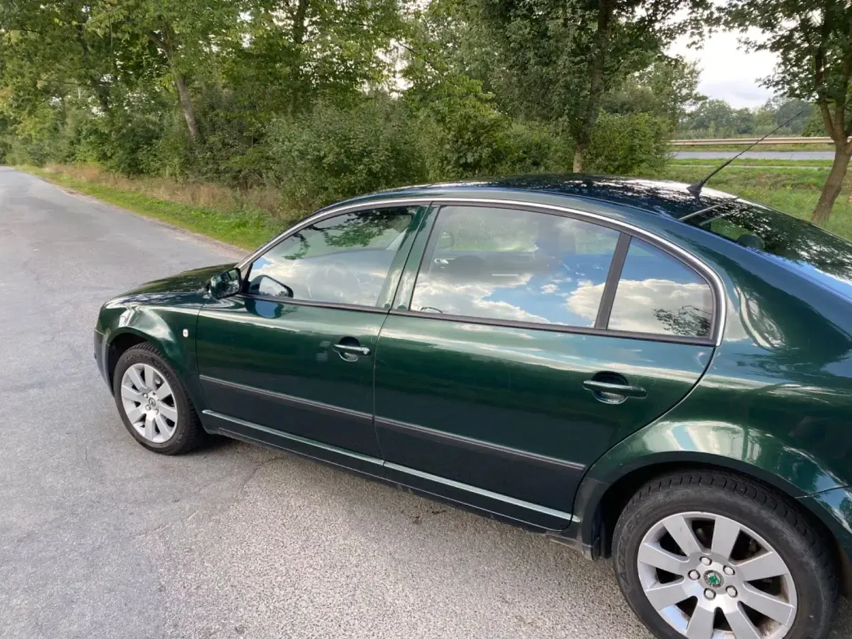 Gebraucht Skoda Superb Classic 150 PS (110 kW) 2001 Grün Limousine