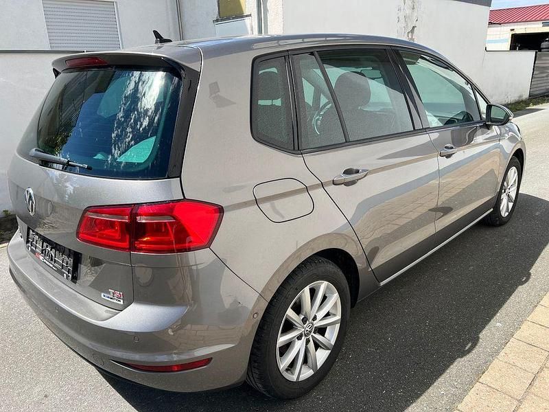 Gebraucht VW Golf VII LOUNGE 150 PS (110 kW) 2016 Grau Limousine