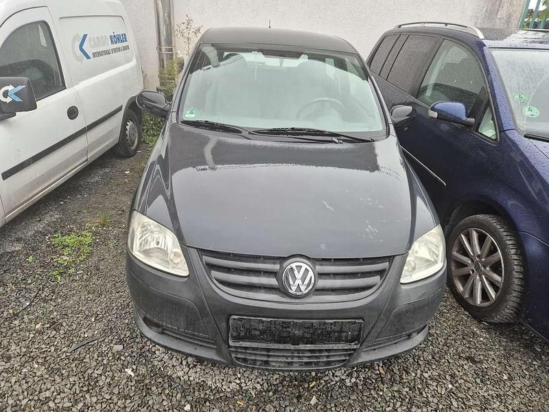 Schwarz Gebraucht 2010 VW Fox Style Kleinwagen | 2.450 € (Fairer Preis) - Bild 1/4
